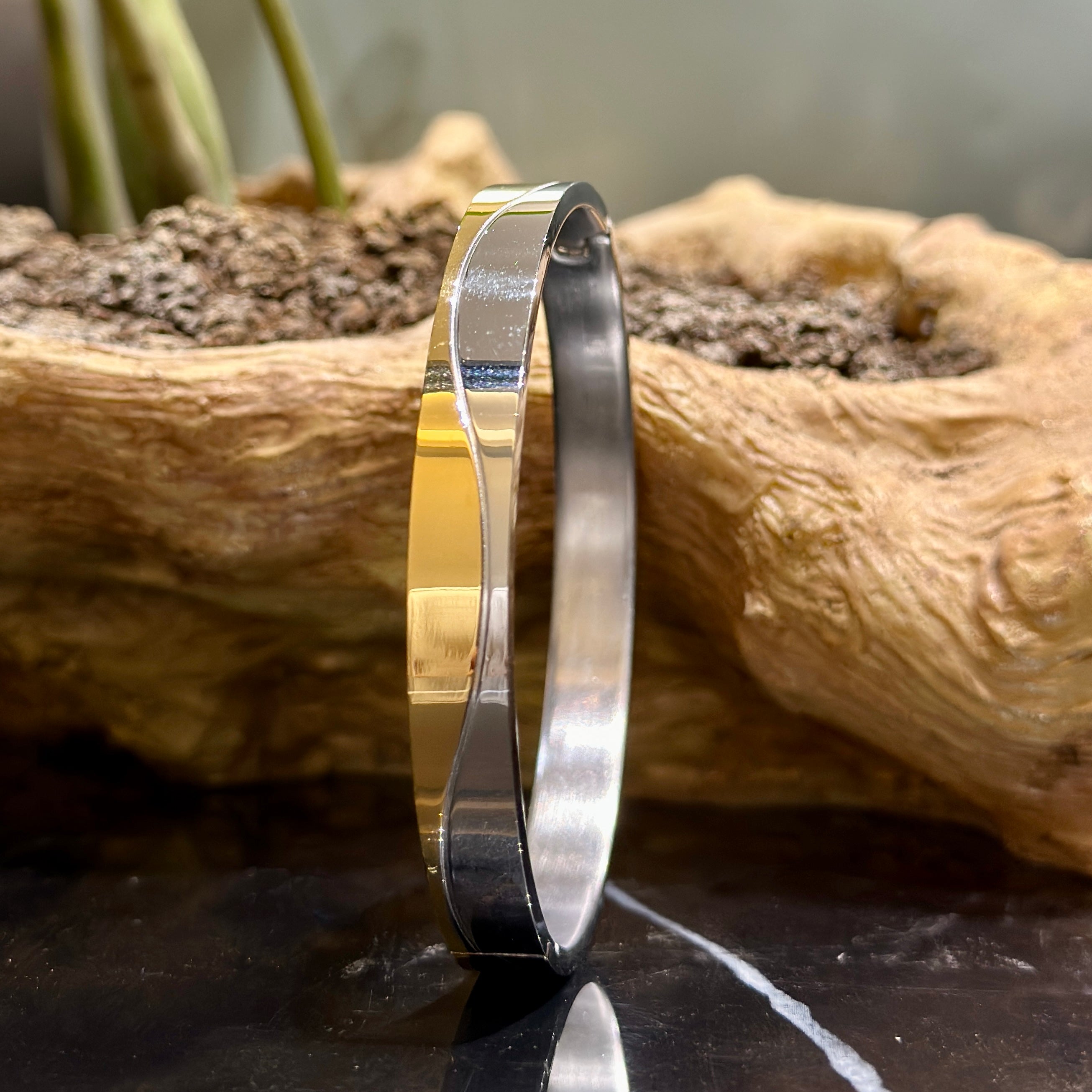 24K Vermeil Gold Platted Stainless Steel Anti-Tarnish Kada for Boys and Men.