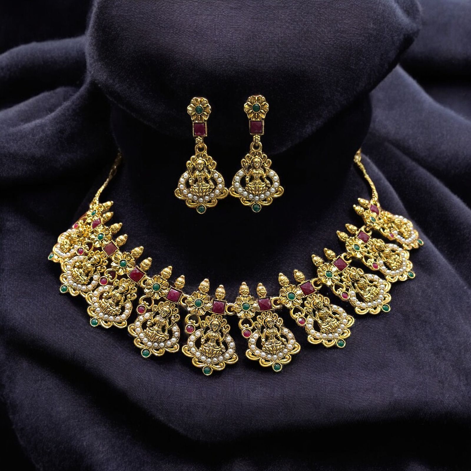 necklace and earings moti combos for women
